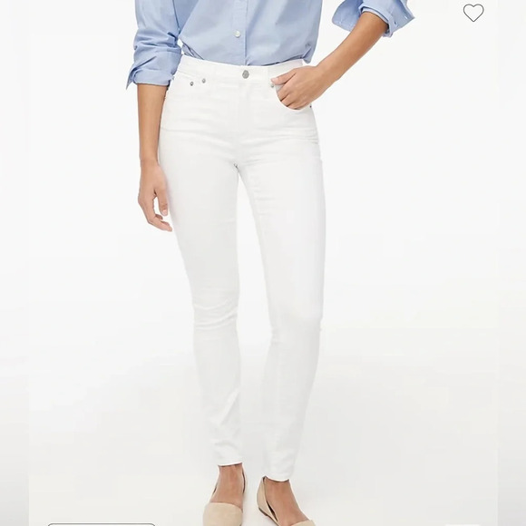 J.Crew White 9" mid-rise skinny jean in signature stretchSize 28P
